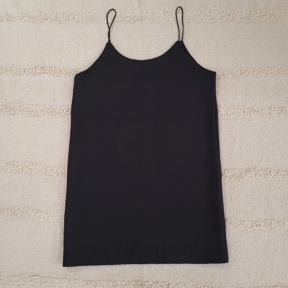 Short Black dress - small